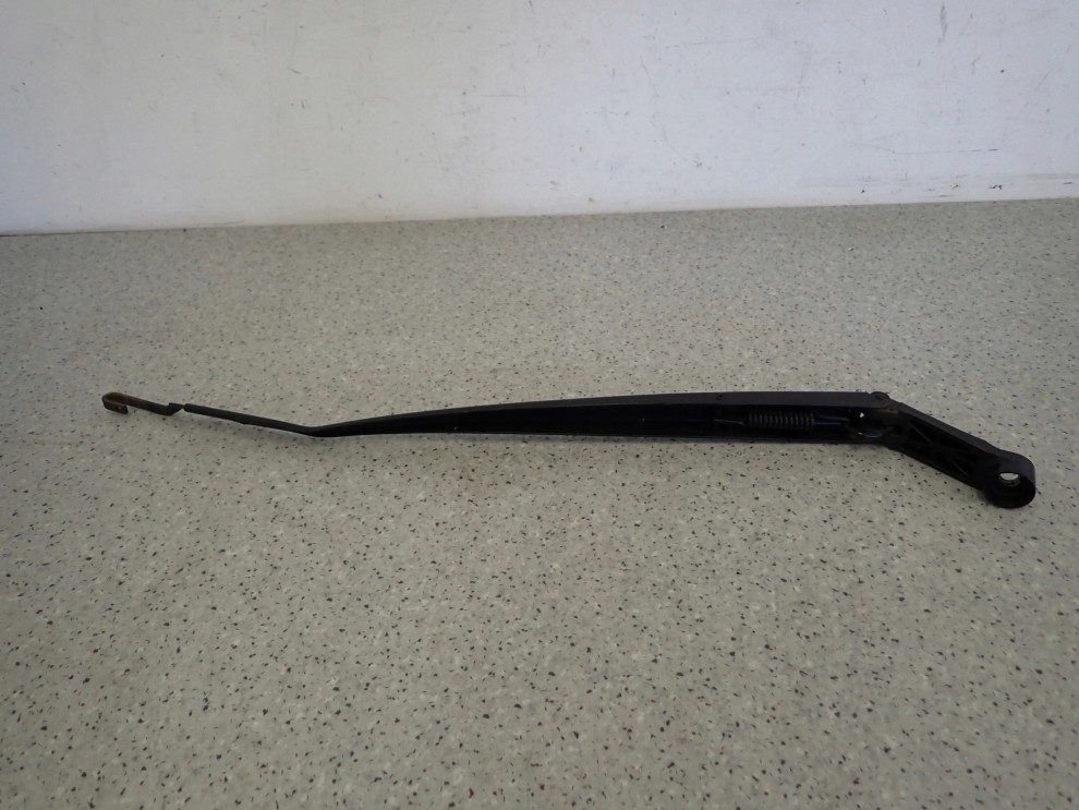 TOYOTA VERSO 09- RAMIE WYCIERACZKI PRZEDNIE PRAWE 1/5