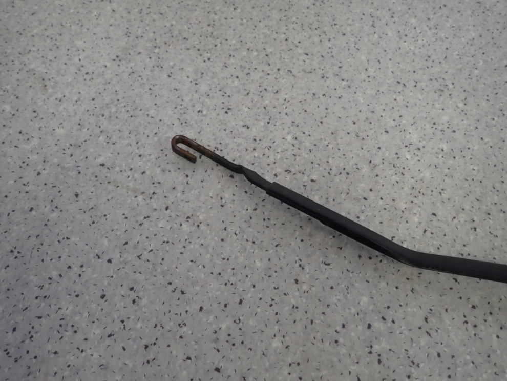 TOYOTA VERSO 09- RAMIE WYCIERACZKI PRZEDNIE PRAWE 4/5