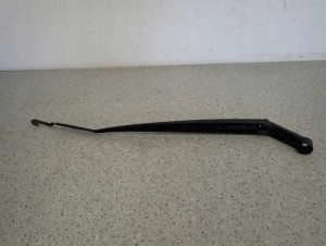 TOYOTA VERSO 09- RAMIE WYCIERACZKI PRZEDNIE PRAWE 1/5 MINIATURA