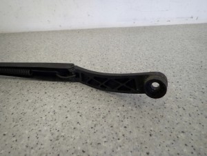 KIA CARENS III 06- RAMIE WYCIERACZKI PRZEDNIE LEWE 5/6 MINIATURA