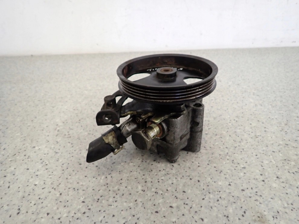 NISSAN ALMERA TINO 1.8 00-06 POMPA WSPOMAGANIA 1/5