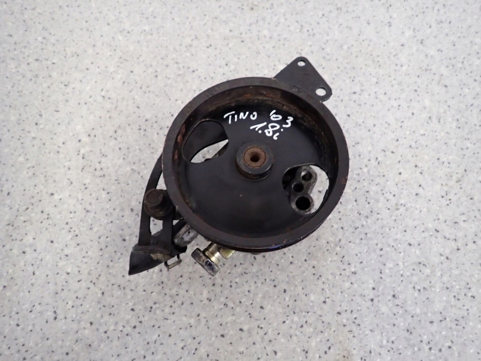 NISSAN ALMERA TINO 1.8 00-06 POMPA WSPOMAGANIA 2/5