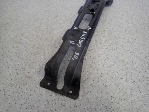 KIA CARENS III 06-11 WSPORNIK PASA PRZEDNIEGO 2/6 MINIATURA