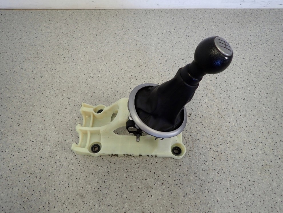 SUZUKI SWIFT MK6 1.3i 05- LEWAREK DŹWIGNIA GAŁKA ZMIANY BIEGÓW 2/9