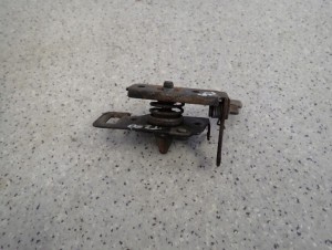 CHEVROLET AVEO T250 07- ZAMEK MASKI 3/4 MINIATURA