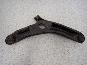 KIA SOUL 09- WAHACZ PRZEDNI LEWY 7/8 MINIATURA