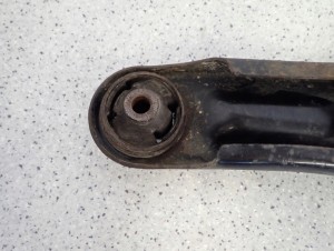 KIA SOUL 09- WAHACZ PRZEDNI LEWY 8/8 MINIATURA