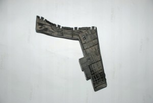 SUZUKI SX4 06-13 ŚLIZG ZDERZAKA TYLNY LEWY 2/3 MINIATURA