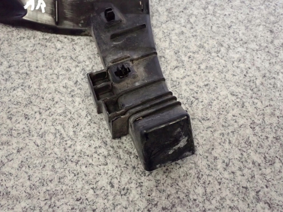 SUZUKI SX4 06-13 ŚLIZG ZDERZAKA TYLNY PRAWY 6/7