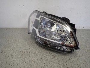 KIA SOUL I 09-11 REFLEKTOR PRZEDNI PRAWY LAMPA PRZEDNIA PRAWA EUROPA 8/11 MINIATURA