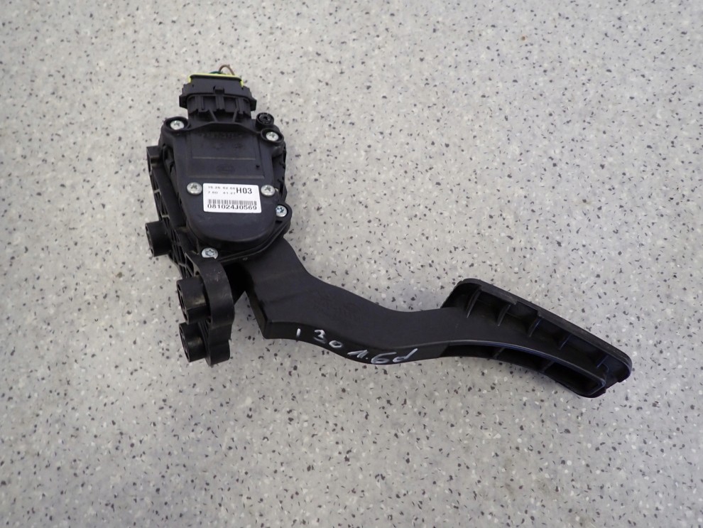 HYUNDAI i30 1.6 CRDI 07-12 PEDAŁ GAZU POTENCJOMETR 1/6