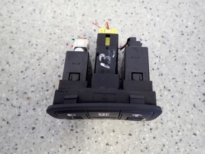 HYUNDAI i30 07-12 PRZEŁĄCZNIK PANEL ESP OFF REGULACJI ŚWIATEŁ 3/4 MINIATURA