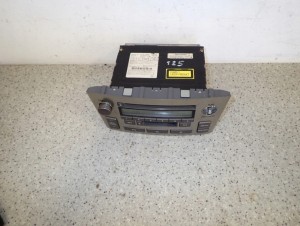TOYOTA AVENSIS T25 03-05 RADIO FABRYCZNE 6/9 MINIATURA