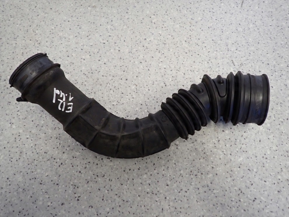 TOYOTA COROLLA E12 04- 1.4 D4D RURA DOLOTU POWIETRZA 2/3