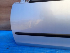 MITSUBISHI COLT 5d 04-09 DRZWI PRZEDNIE LEWE T42 9/11 MINIATURA