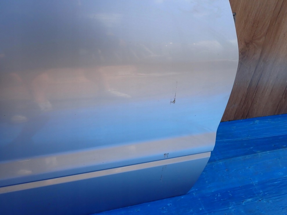 MITSUBISHI LANCER SEDAN 03-08 DRZWI PRZEDNIE PRAWE A31A 3/11