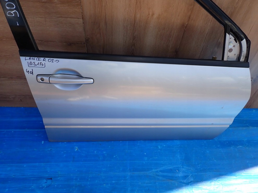 MITSUBISHI LANCER SEDAN 03-08 DRZWI PRZEDNIE PRAWE A31A 5/11