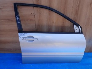 MITSUBISHI LANCER SEDAN 03-08 DRZWI PRZEDNIE PRAWE A31A