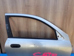 NISSAN ALMERA N16 00-06 3D DRZWI PRAWE KY0 3/9 MINIATURA