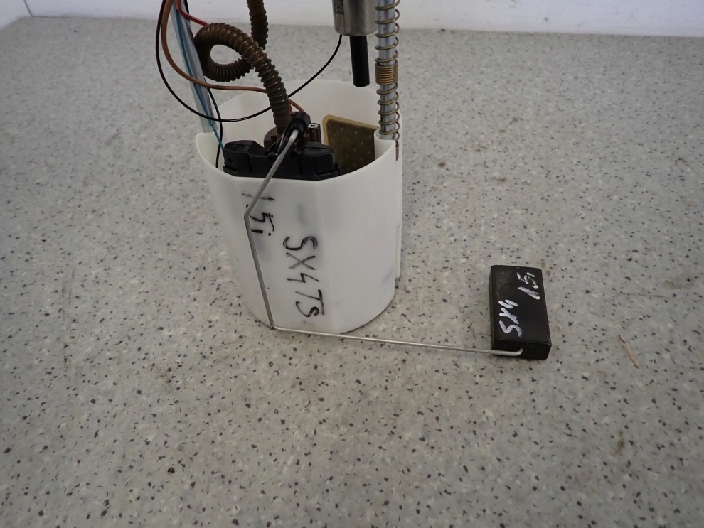 SUZUKI SX4 FIAT SEDICI 06-13 M16A 1.6 POMPA PALIWA 3/10