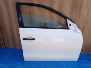 HYUNDAI I30 HATCHBACK 07-12 DRZWI PRZEDNIE PRAWE TCW