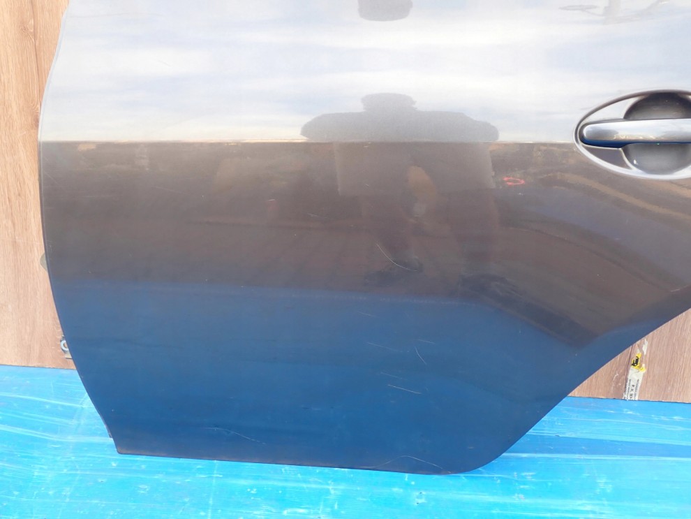 TOYOTA AURIS E15 06-12 DRZWI TYLNE LEWE 1G3 5/9