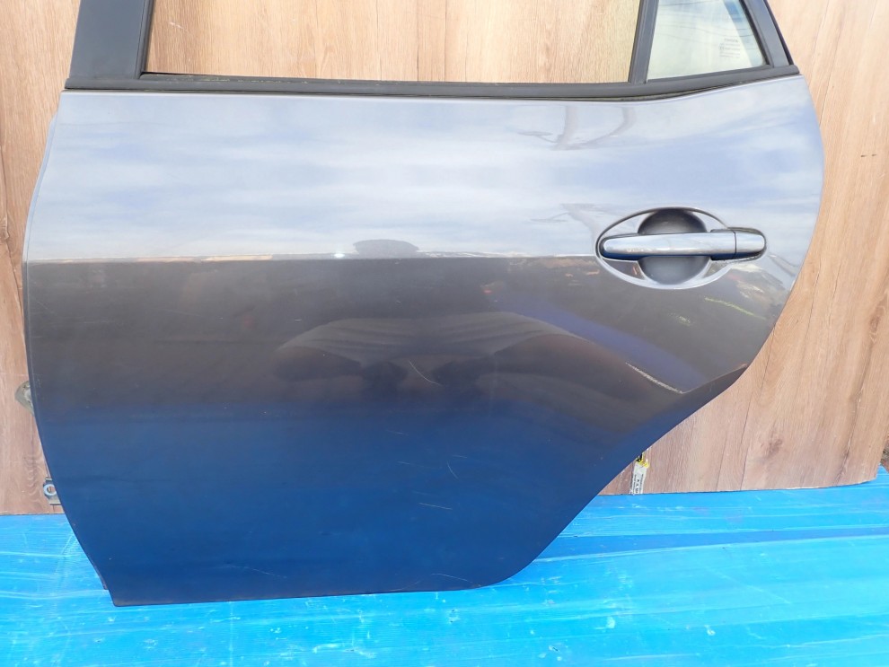 TOYOTA AURIS E15 06-12 DRZWI TYLNE LEWE 1G3 6/9
