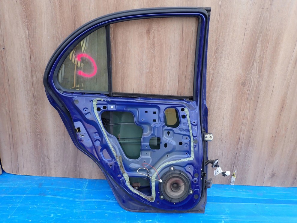 NISSAN MICRA K12 03-10 5d DRZWI TYLNE LEWE BW6 8/9