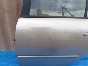 HYUNDAI SONATA V 05-09 DRZWI TYLNE LEWE B7 4/11 MINIATURA