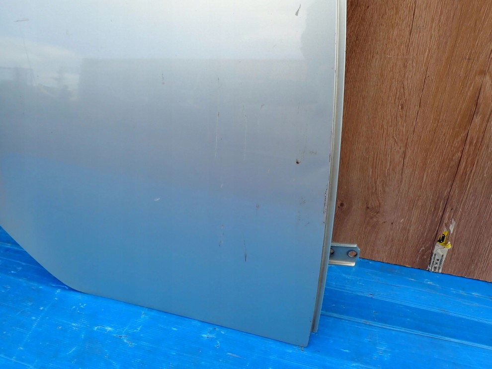 TOYOTA AYGO 05-12 5d DRZWI TYLNE PRAWE 8R0 7/10