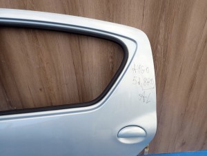 TOYOTA AYGO 05-12 5d DRZWI TYLNE LEWE 8R0 3/10 MINIATURA