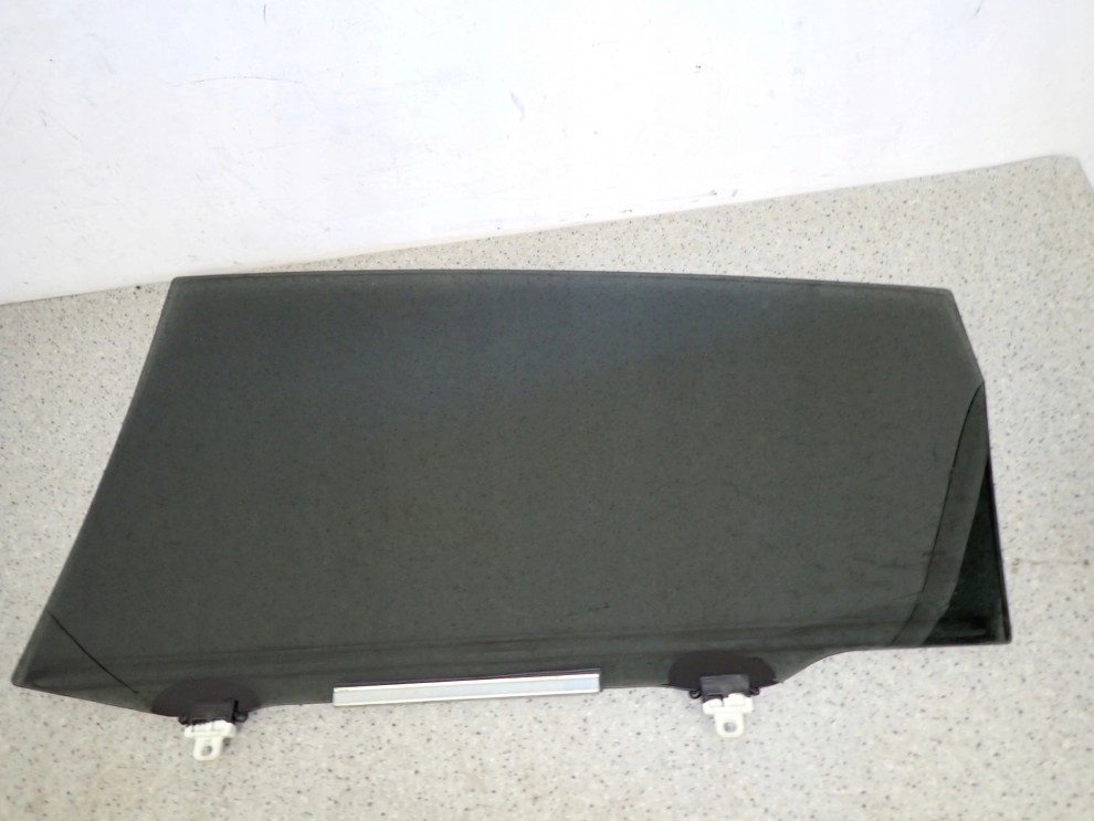 TOYOTA COROLLA VERSO 04-08 SZYBA TYLNA PRAWA 1/5