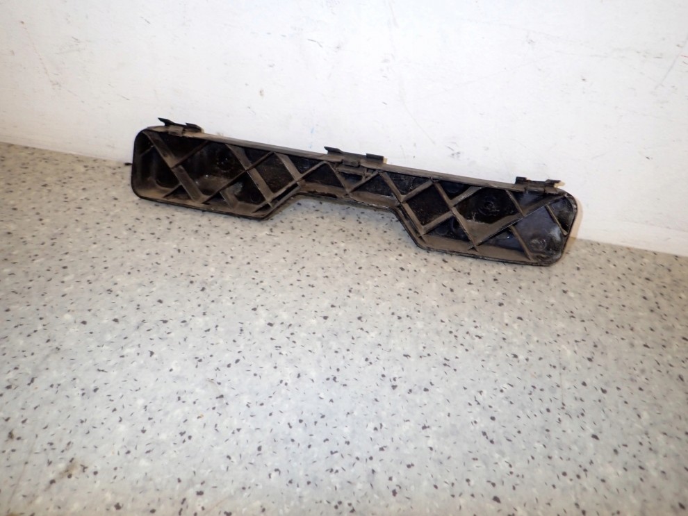 KIA CARENS III 06- ŚLIZG ZDERZAKA TYLNY LEWY 3/8