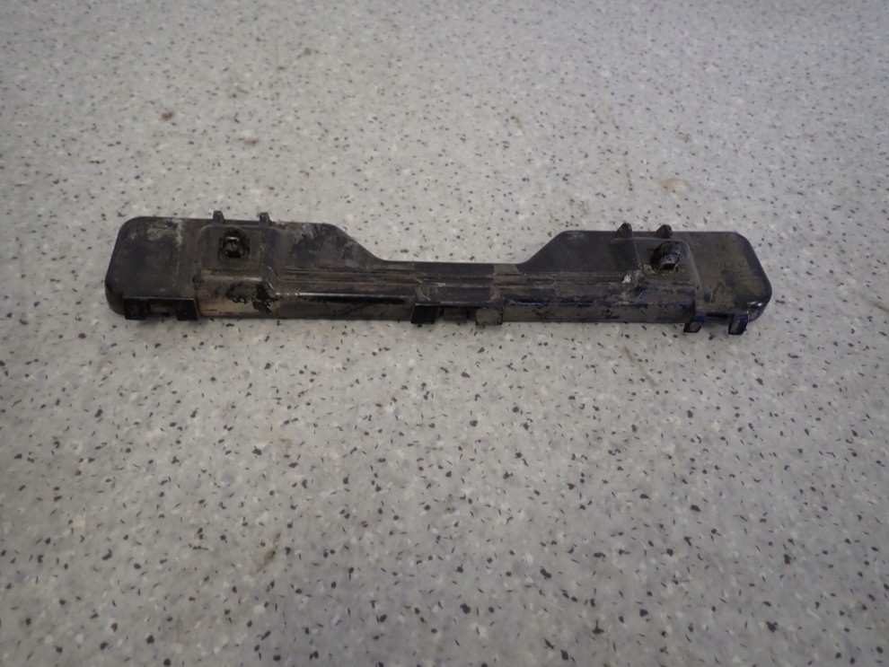 KIA CARENS III 06- ŚLIZG ZDERZAKA TYLNY LEWY 7/8