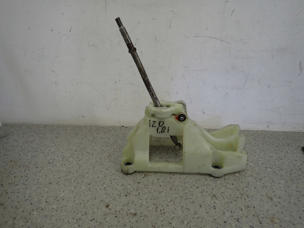 HYUNDAI i20 1.2i 08-12 LEWAREK ZMIANY BIEGÓW 2/6