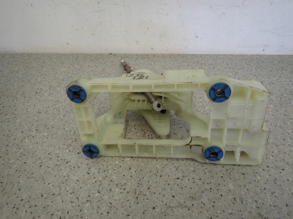 HYUNDAI i20 1.2i 08-12 LEWAREK ZMIANY BIEGÓW 6/6