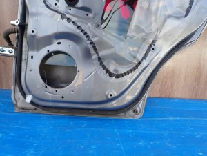 SUZUKI SPLASH 08-14 DRZWI TYLNE PRAWE ZCD 10/11 MINIATURA