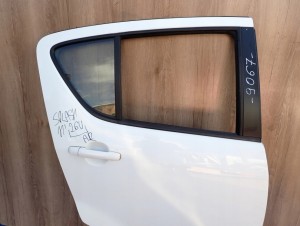 SUZUKI SPLASH 08-14 DRZWI TYLNE PRAWE 26U 4/7 MINIATURA