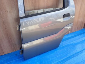 SUZUKI IGNIS 04-07 DRZWI TYLNE LEWE ZCD 3/9 MINIATURA