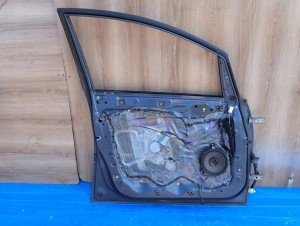 MITSUBISHI GRANDIS 04-11 DRZWI PRZEDNIE LEWE A72 7/8 MINIATURA