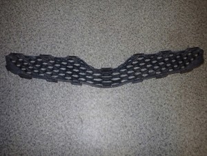 TOYOTA YARIS II 09-11 ATRAPA KRATKA ZDERZAKA 2/4 MINIATURA