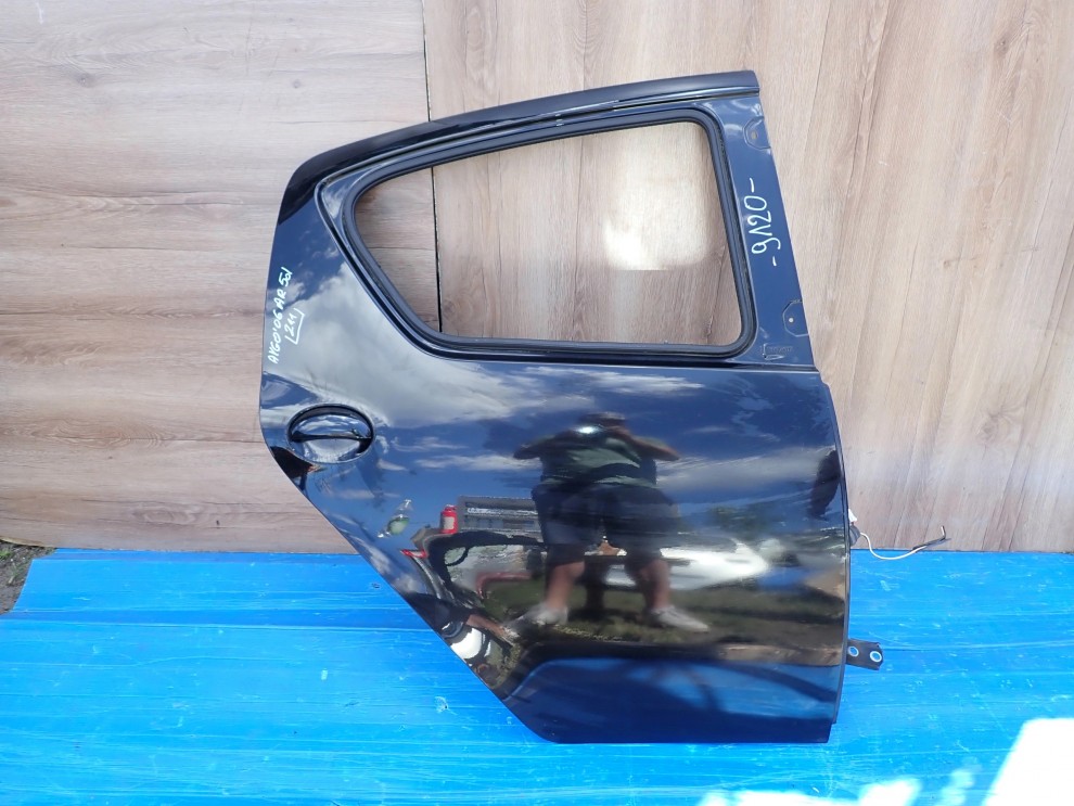 TOYOTA AYGO 05-12 5d DRZWI TYLNE PRAWE 211 1/6