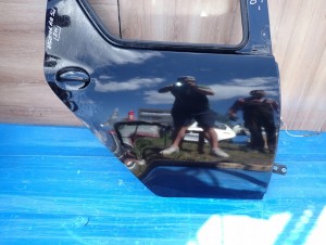 TOYOTA AYGO 05-12 5d DRZWI TYLNE PRAWE 211 3/6 MINIATURA