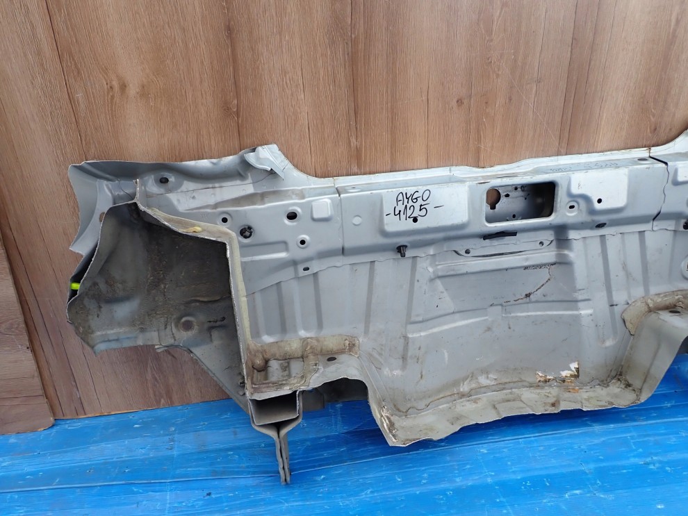 TOYOTA AYGO 06-12 PAS TYLNY 8R0 7/7