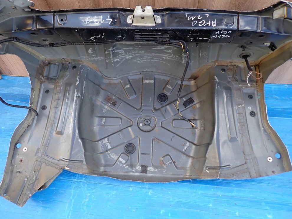 TOYOTA AYGO 06-12 PAS TYLNY 211 4/8