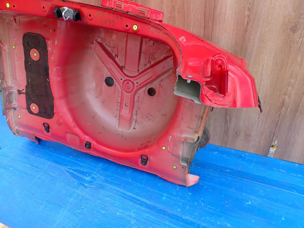 KIA RIO III HB 11-14 PAS TYLNY Z WANNĄ BEG 2/10