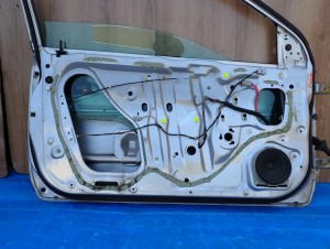 HONDA CIVIC 3d EP VII GEN 01-05 DRZWI LEWE NH623M 10/10 MINIATURA