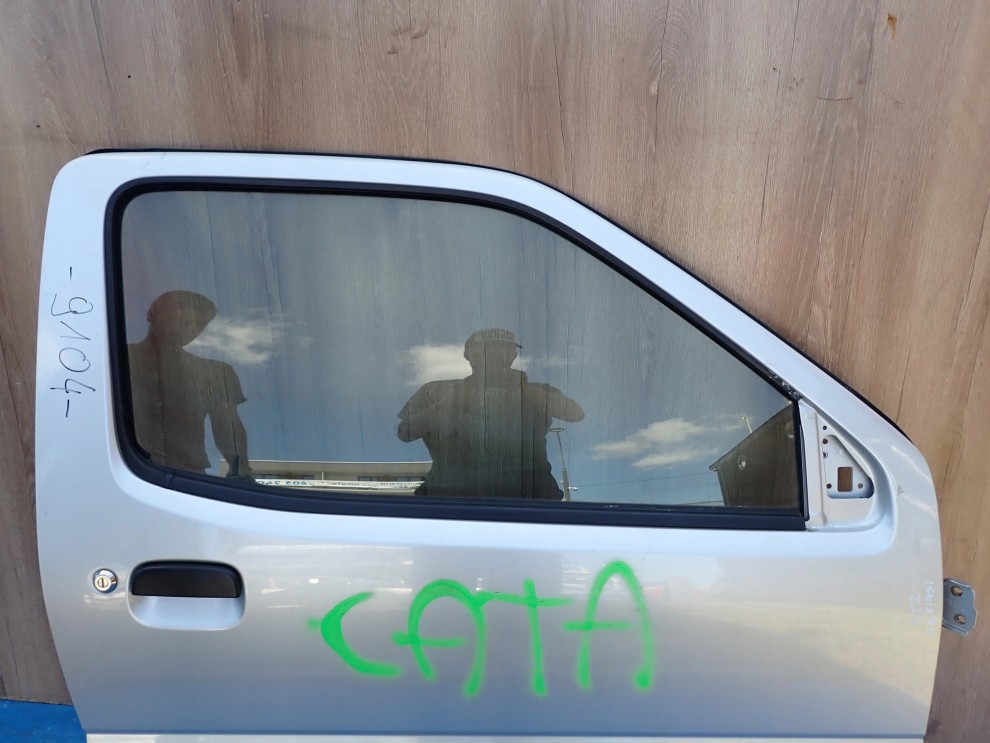 SUZUKI IGNIS 3d 00-03 DRZWI PRAWE Z2S 6/8