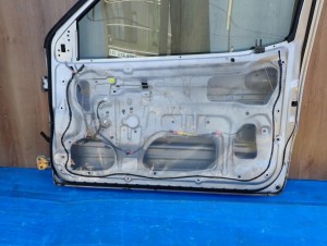 SUZUKI IGNIS 3d 00-03 DRZWI PRAWE Z2S 8/8 MINIATURA