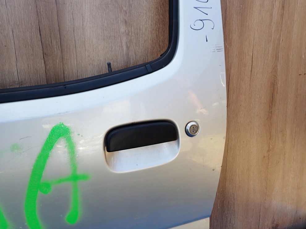 SUZUKI IGNIS 3d 00-03 DRZWI LEWE Z2S 6/10